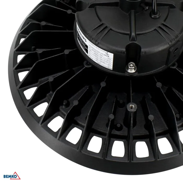 Oprawa typu High-Bay Luxmena C85-HBU3-100W-840-090BL