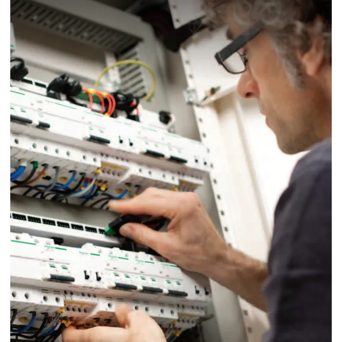 Rozłącznik bezpiecznikowy Schneider Electric MGN02363