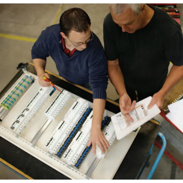 Rozłącznik bezpiecznikowy Schneider Electric MGN02363