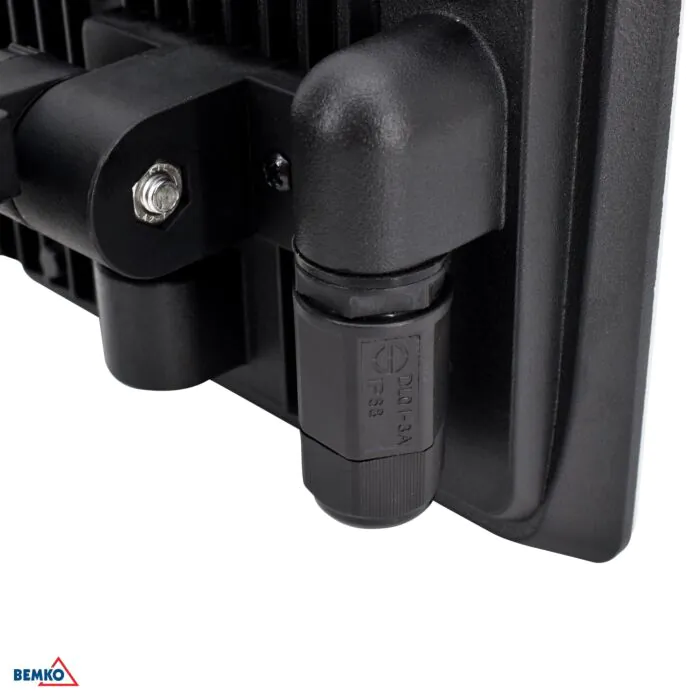 Naświetlacz LED Bemko C65-LFX-030BL-4K
