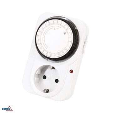 Programator czasowy mechaniczny dobowy zegar sterujący Schuko 16A 230V Bemko B62-TSMD3