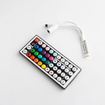 Sterownik do taśm LED RGB z pilotem IR 44 przyciski 6A 5-12V DC 72W biały Eco Light EC79457