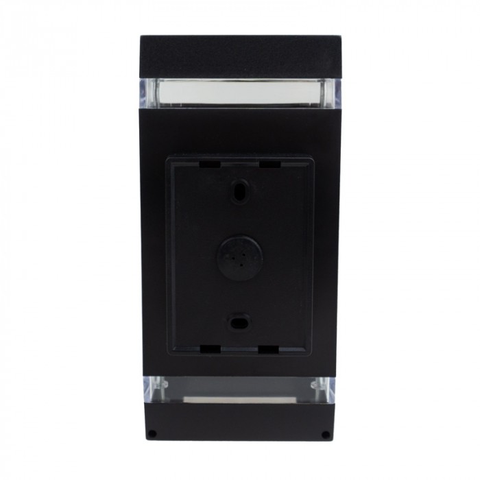 Zbliżenie na przednią ściankę obudowy oprawy EC61002