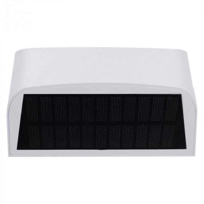 Panel solarny na obudowie oprawy EC61028
