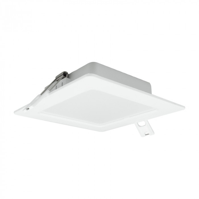 Oprawa downlight w kolorze biały, cała w kadrze, na jasnym tle