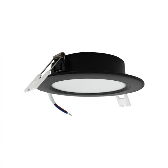 Oprawa downlight w kolorze czarny, cała w kadrze, na jasnym tle